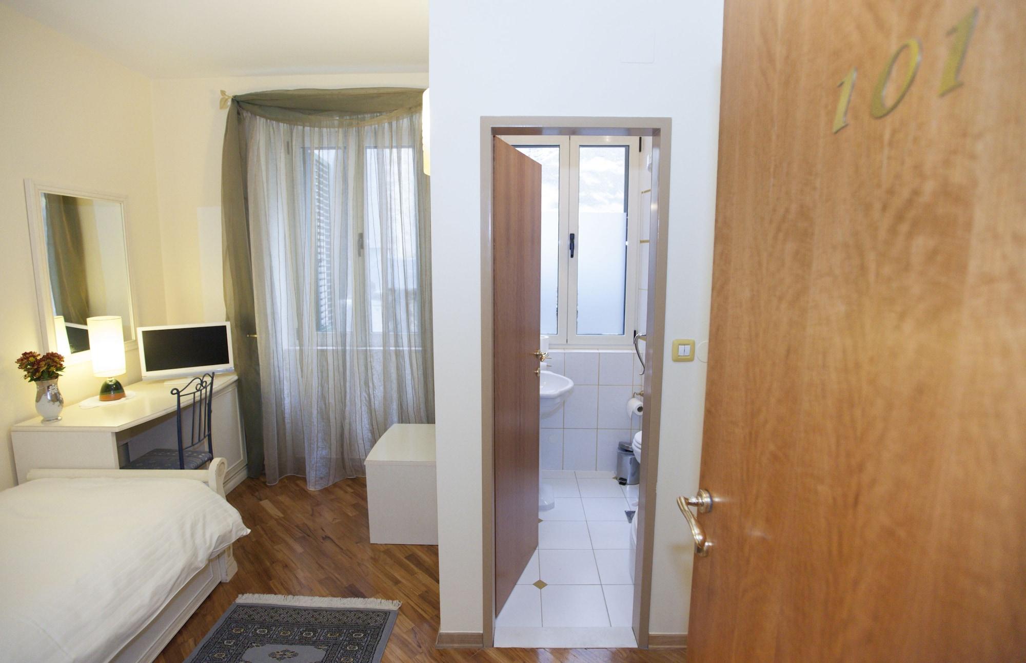 Plr Luxury Rooms Split Exteriör bild