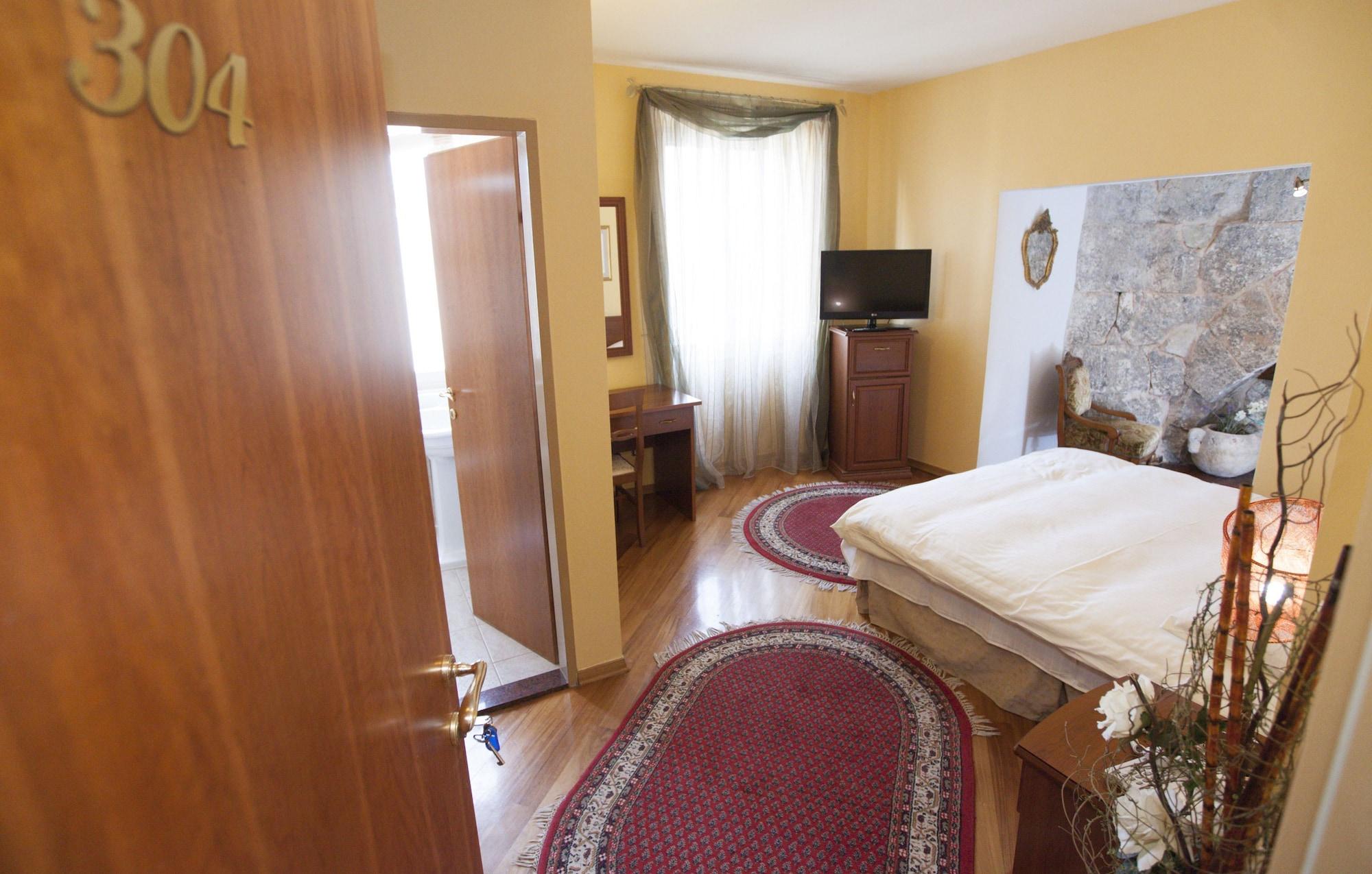 Plr Luxury Rooms Split Exteriör bild