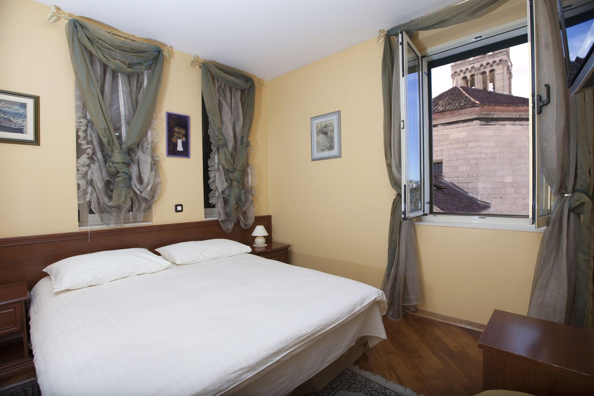 Plr Luxury Rooms Split Exteriör bild