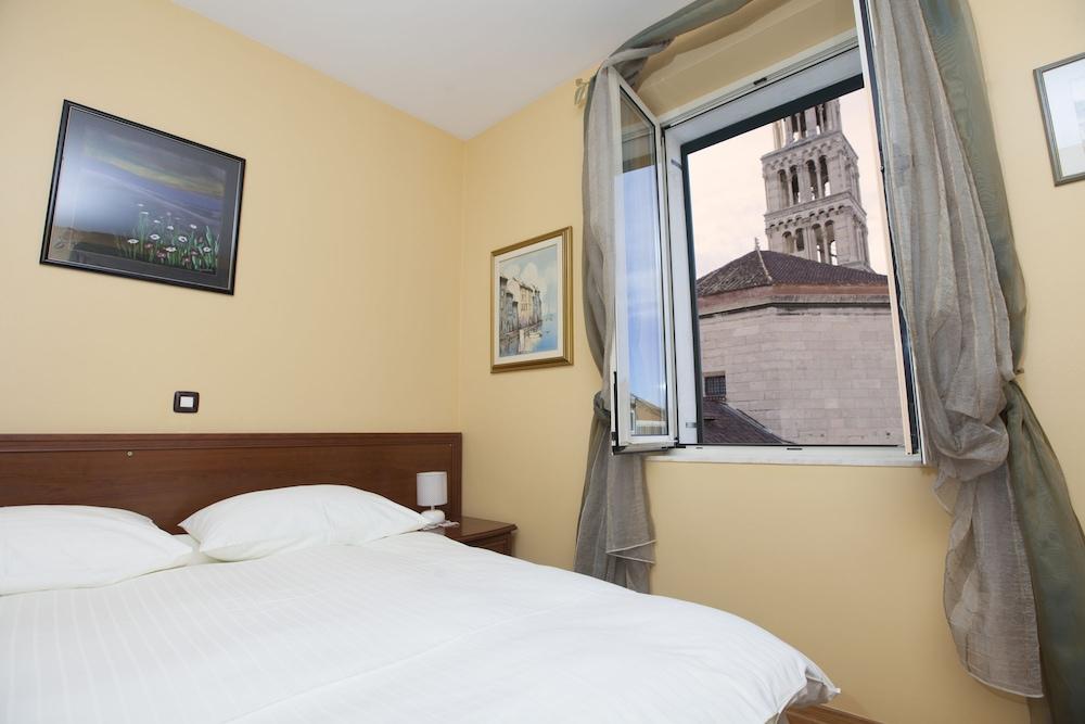 Plr Luxury Rooms Split Exteriör bild